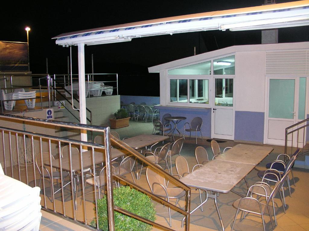 גראדאץ Aparthotel Pecic מראה חיצוני תמונה