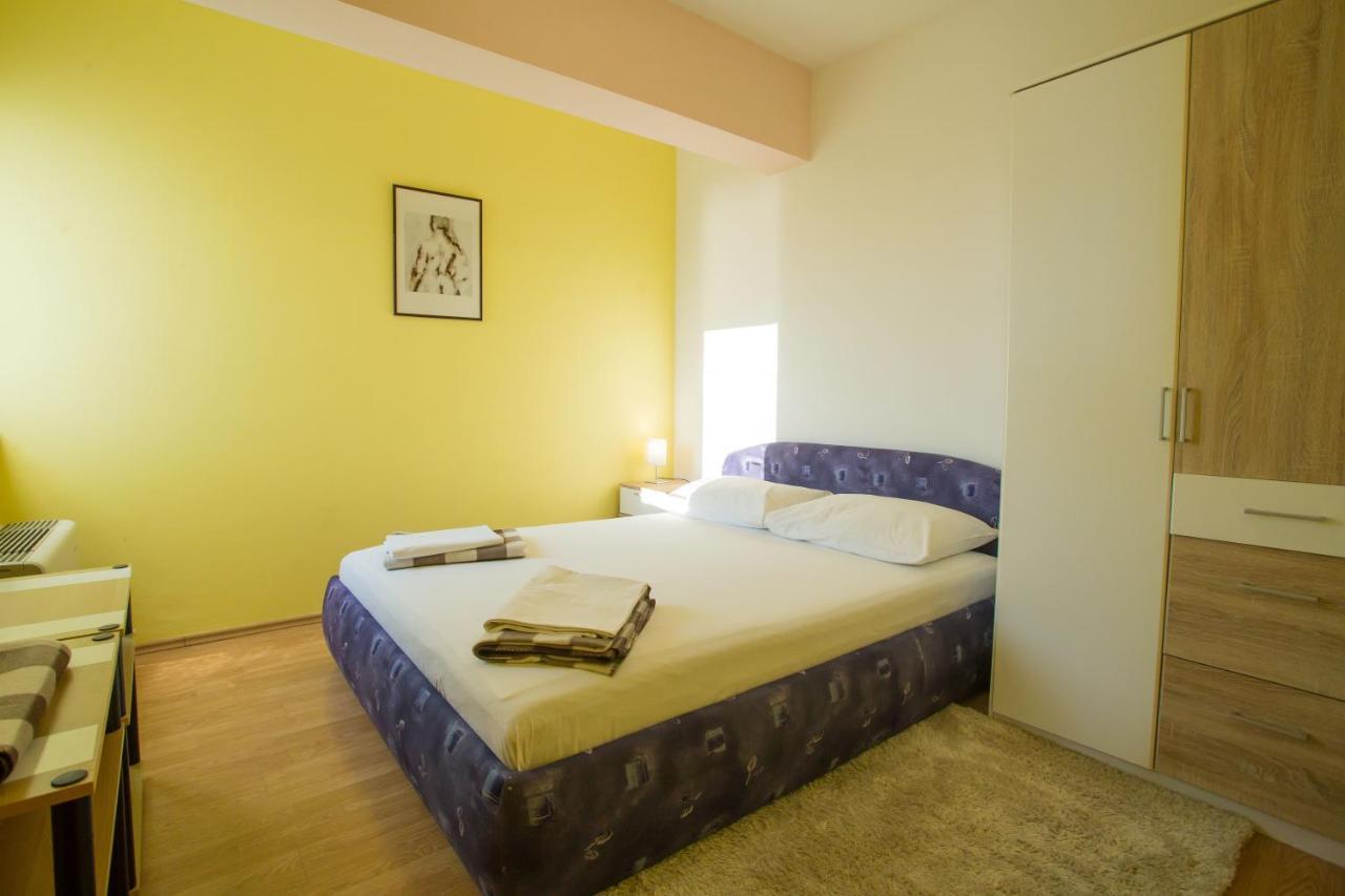 גראדאץ Aparthotel Pecic מראה חיצוני תמונה