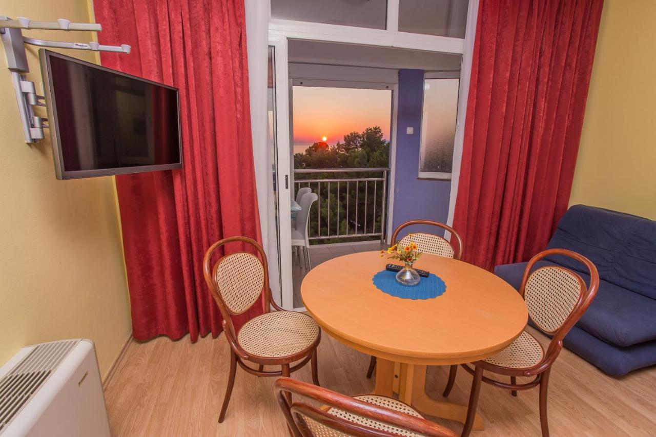 גראדאץ Aparthotel Pecic מראה חיצוני תמונה